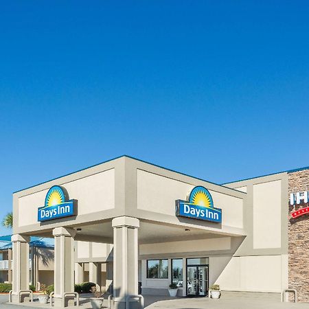 Days Inn By Wyndham Adel I-75 Buitenkant foto