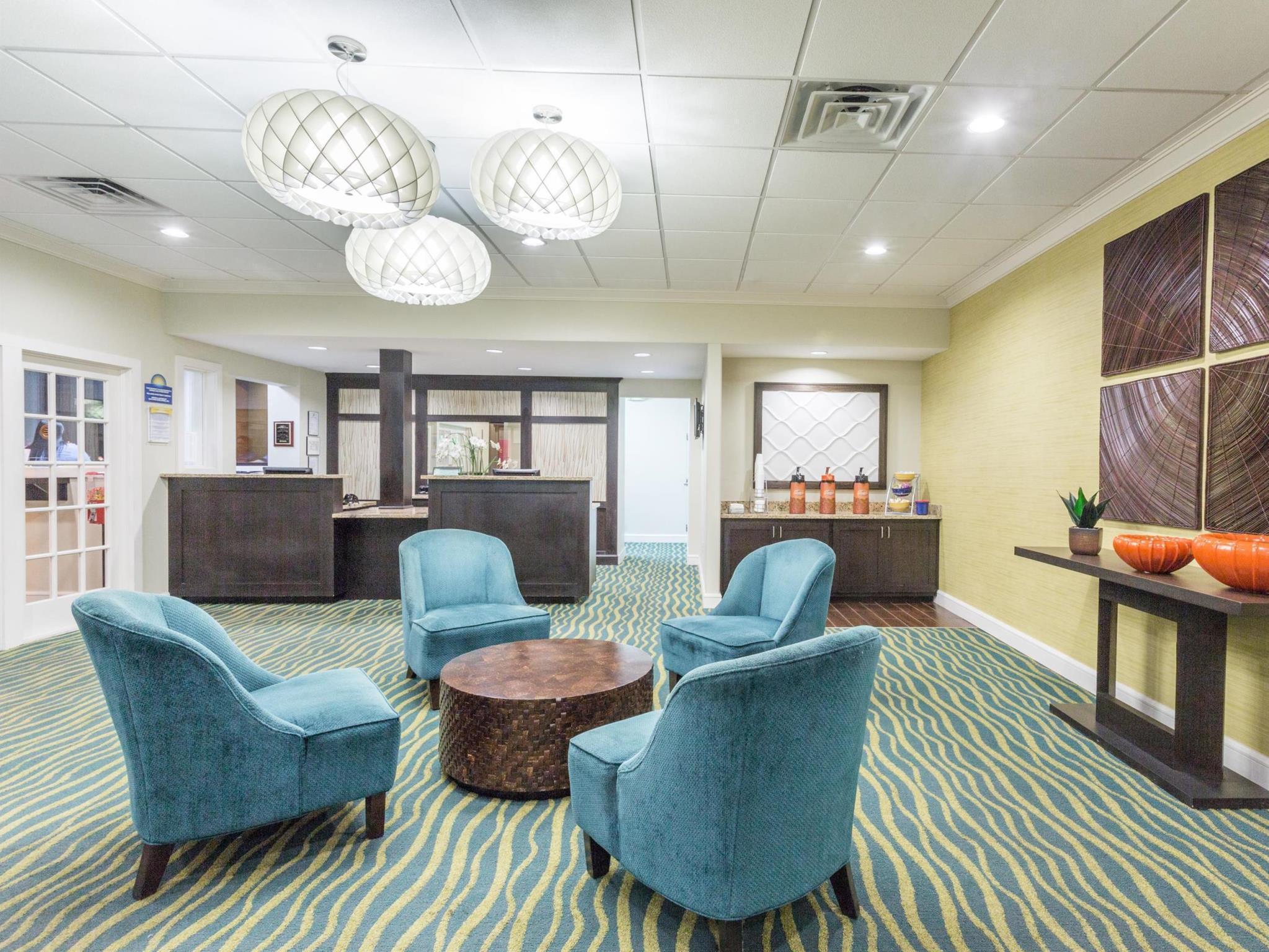 Days Inn By Wyndham Adel I-75 Buitenkant foto