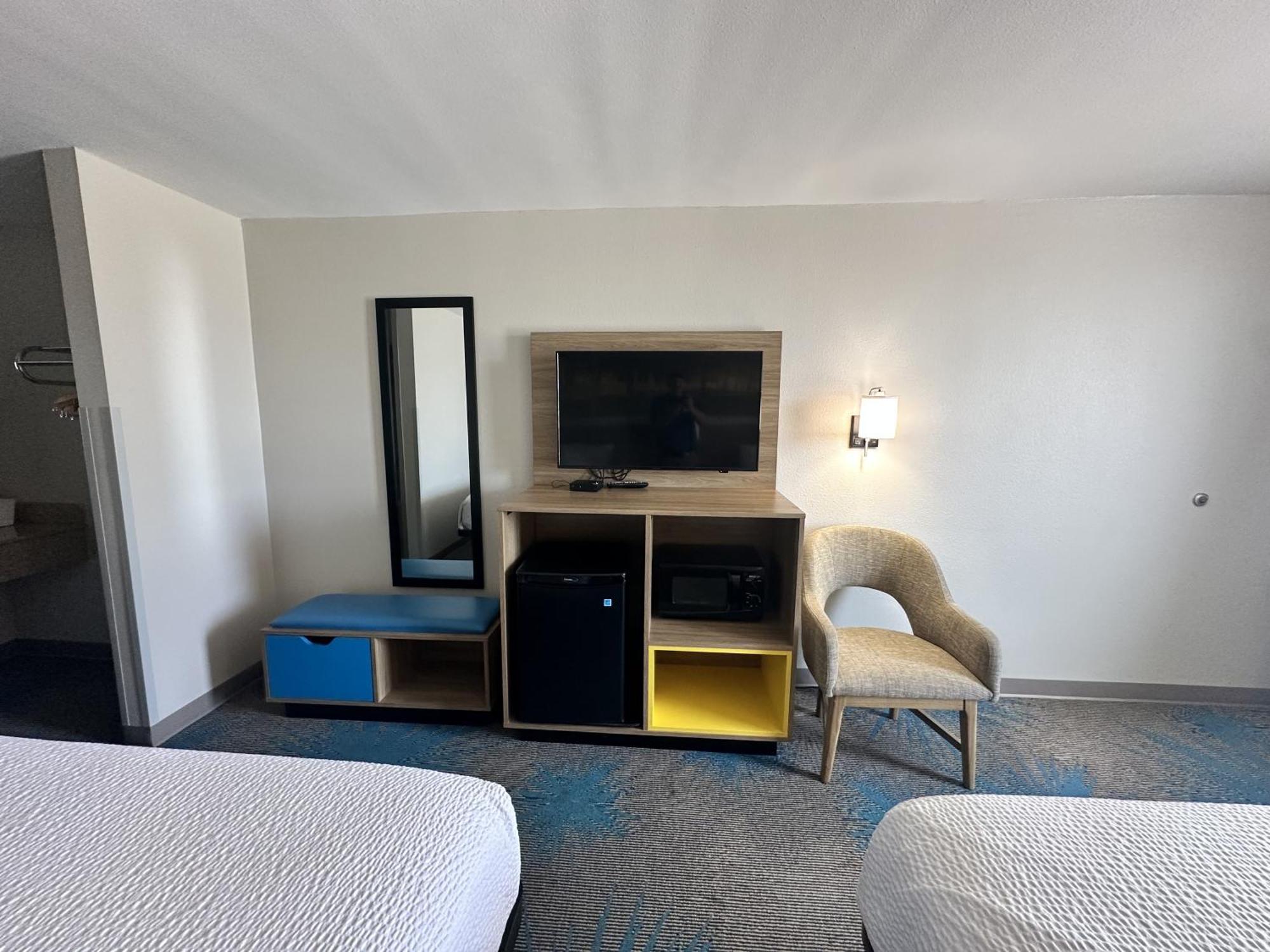 Days Inn By Wyndham Adel I-75 Buitenkant foto